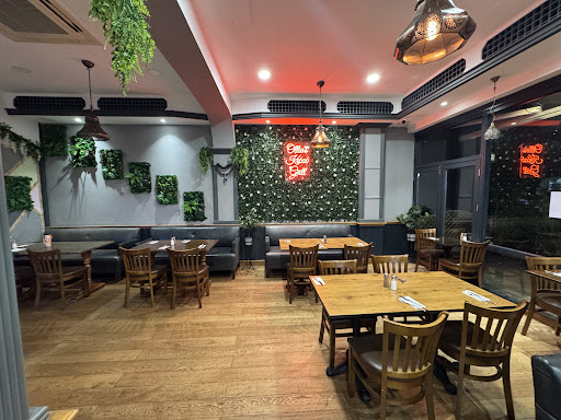 Photo of Ollie's Kebab Lingfield - 33-35 High St, Lingfield RH7 6AA